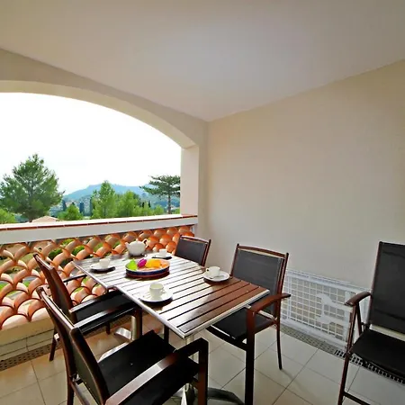 Apartment 2m - C0 270 - 455la Saint-Raphael (Var)